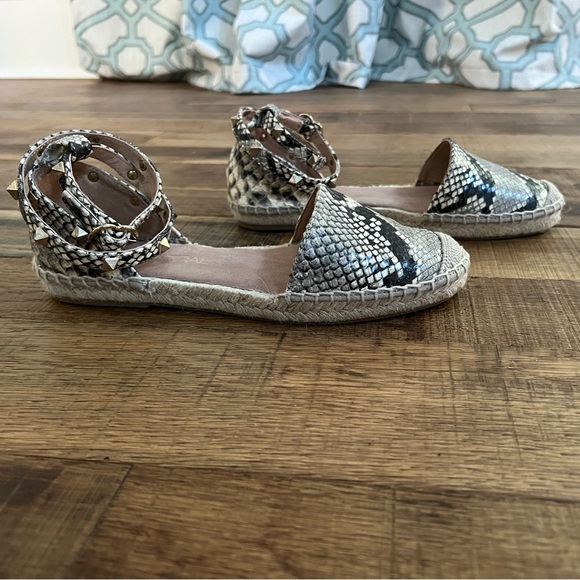 275 Central Espadrille Flats - Picture 10 of 12